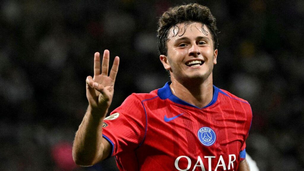 Neves hat-trick steals show as PSG outclass Toulouse 6-3 – Reuters