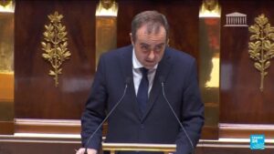 French Premier Offers to Delay Pension Overhaul, in a Bid to Calm Turmoil – The New York Times