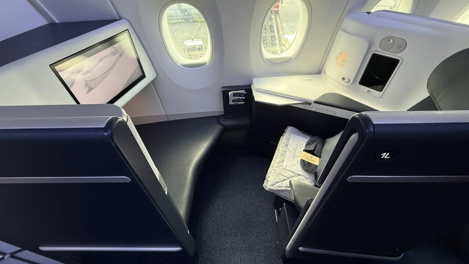 Review: Air France A350 Business Class is Très Magnifique – Business Traveller