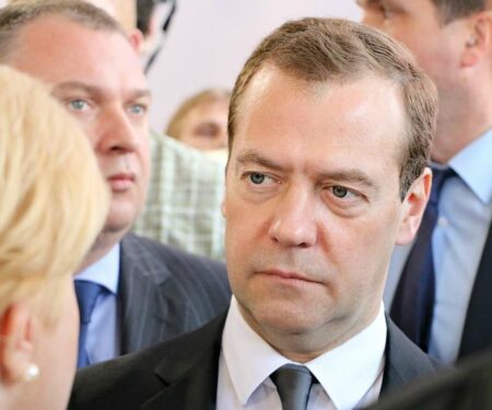 Lecornu sworn in as prime minister as clashes erupt across France – RFI