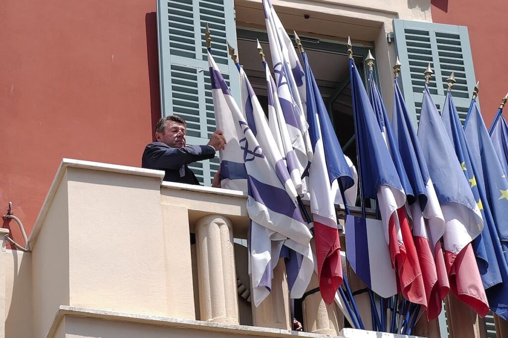 French Nice city mayor removes Israeli flags from town hall on court orders – Middle East Monitor