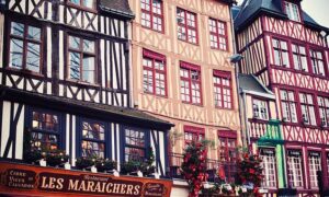 The tiny town less than two hours from Paris that’s perfect for autumn – Daily Mail