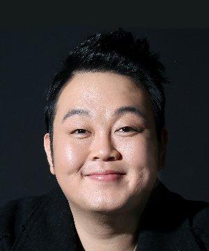 Lee Geon-joo Reunites with Long-Lost Brother in Emotional Reunion After 20 Years in France Lee Geon-joo reunites with biological brother after 20 years in France – CHOSUNBIZ – Chosun Biz