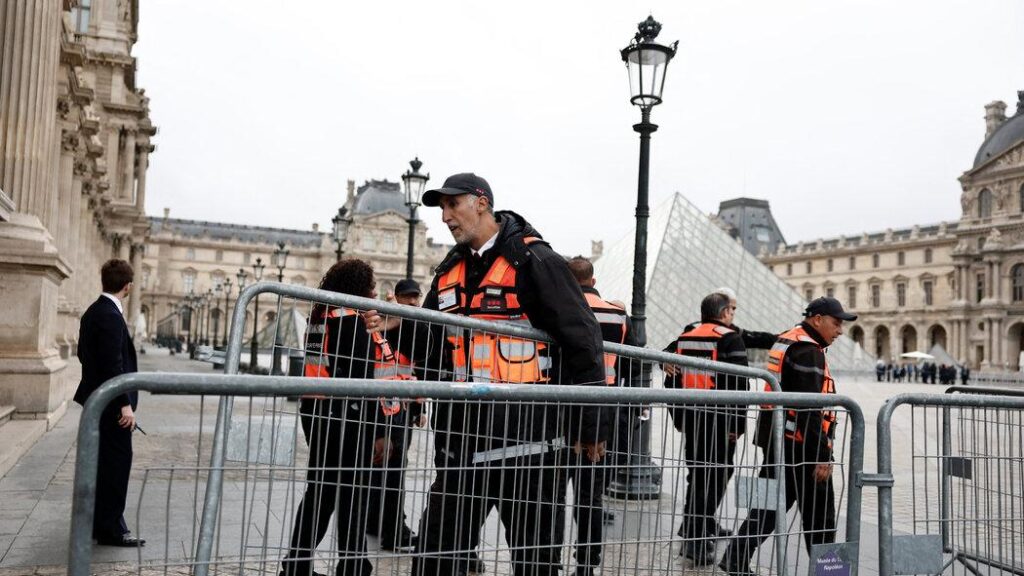Paris police acknowledge major gaps in Louvre’s defenses after jewel theft – The Washington Post