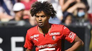 Stuttgart sign French right-back Assignon from Rennes – theScore.com