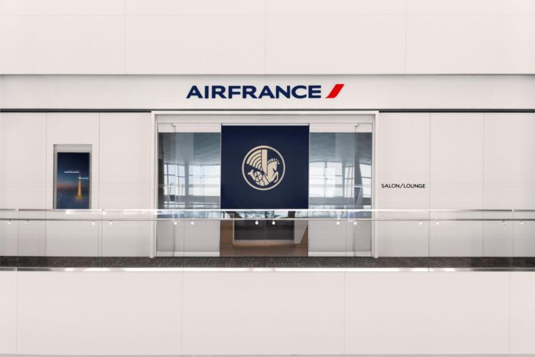 REVIEW: Air France New Lounge Los Angeles – Part 1 of Air France New Business Class – Turning left for less