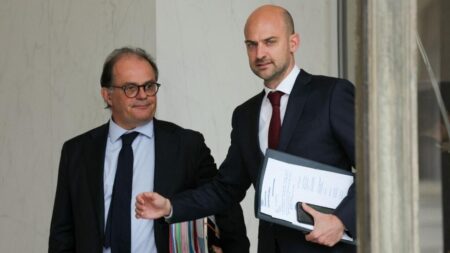 Gaza student leaves France over anti-Semitic posts row – Le Monde.fr