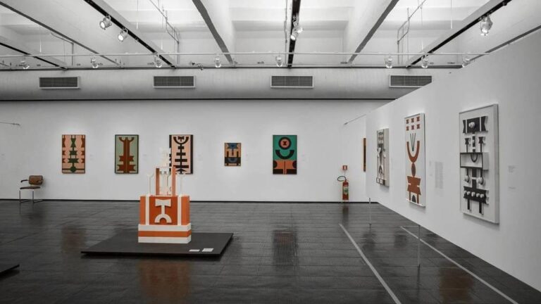 Discover the Timeless Elegance of French Air Travel at the Toulouse Exhibition Toulouse exhibition celebrates the elegance of French air travel – The Connexion