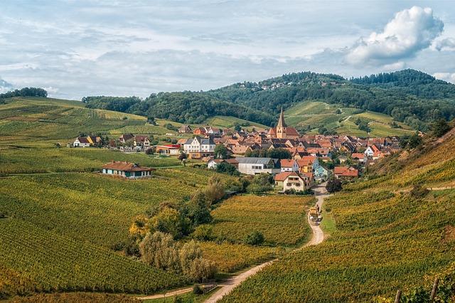 Another Premier Falls: Why France’s Debt Crisis Keeps Deepening and What It Means for Its Financial Future Fall of yet another premier will make it hard for France to fix its finances. What’s behind its debt problem? – CNN