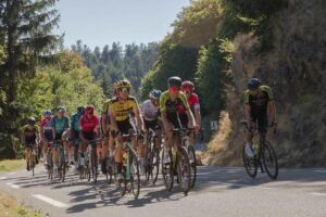 5 Things That Surprised Me—a Complete Newbie—About the Tour de France – Bicycling