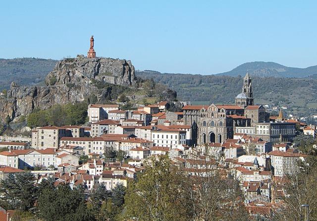 12 Enchanting Towns and Villages You Simply Can’t Miss in Auvergne 12 Must-See Towns and Villages in Auvergne – francetoday.com
