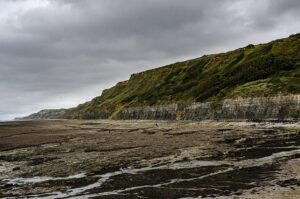 Fitch downgrades France’s credit rating amid political crisis – Euronews.com