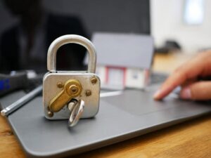 Macron’s efforts to make France business friendly ‘wiped out,’ US group says – politico.eu