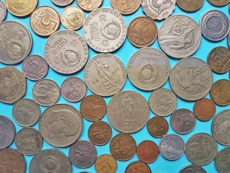 Crunch day in French crisis as outgoing PM Lecornu tries to avert new elections – BBC