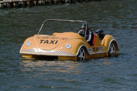 Taxi Drivers Caught and Sentenced for Smuggling Illegal Migrants into France Taxi drivers sentenced for helping smuggle illegal migrants to France – National Crime Agency