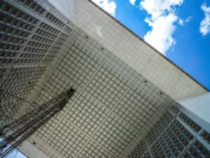 XTB Signs Paris La Défense Arena Deal as French Client Base Grows 50% – Finance Magnates