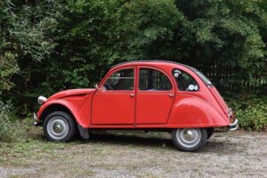 Oh my Deuche, 2cv rental – Balades en Provence (La Bastide-des-Jourdans) – Avignon Tourisme