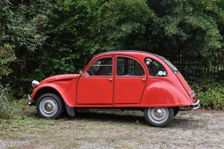 Oh my Deuche, 2cv rental – Balades en Provence (La Bastide-des-Jourdans) – Avignon Tourisme