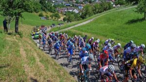Tour de France Femmes avec Zwift Road race Women, Stage 1, Clermont-Ferrand – Clermont-Ferrand Live – TNT Sports