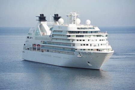 Norovirus Outbreak Suspected On Luxury Cruise In Bordeaux; One Death Reported – visiontimes.com