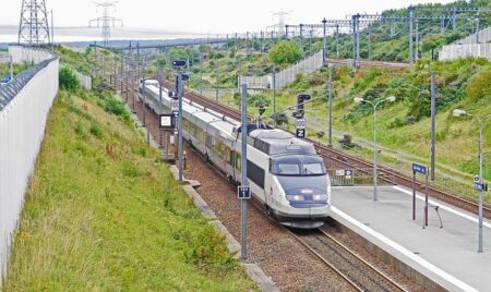 Paris to Get New High-Speed Rail Links to Rennes and Bordeaux via Le Train – Travel And Tour World