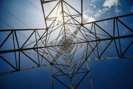 Montenegro, France sign deals in energy, transport infrastructure – SeeNews