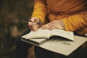 Stunning Survey of French Adults Reveals Critical Gaps in Holocaust Knowledge – claimscon.org