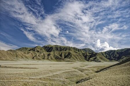 Kyrgyzstan presents theatrical production ‘Mother Deer Legend’ at Avignon Festival in France – AKIpress News Agency