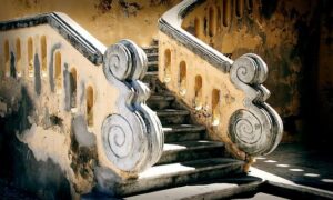 Businessman Arrested in France, SPAK Identify €2.6 Million Castle and Over €2 Million in Assets – Albanian Daily News