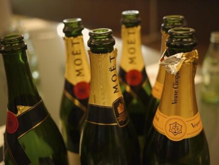 After decades, Diageo’s partnership with Moet Hennessy has lost some fizz – Reuters After decades, Diageo’s partnership with Moet Hennessy has lost some fizz – Reuters