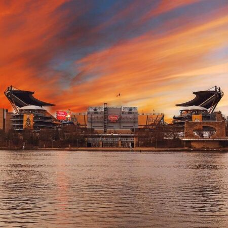Pittsburgh Steelers and New Orleans Saints to play NFL’s first-ever game in France – CBS News