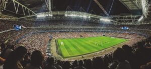 Match abandoned after Nantes fans storm the field on Ligue 1 final day – FOX Sports