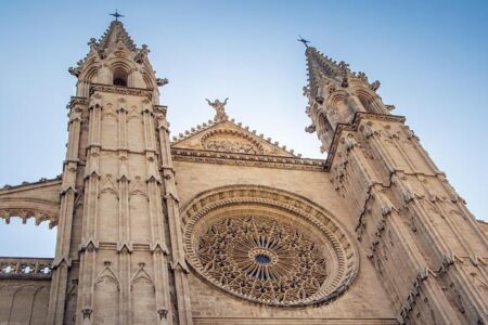 Spire of French landmark Rouen cathedral on fire – China Daily Global Edition