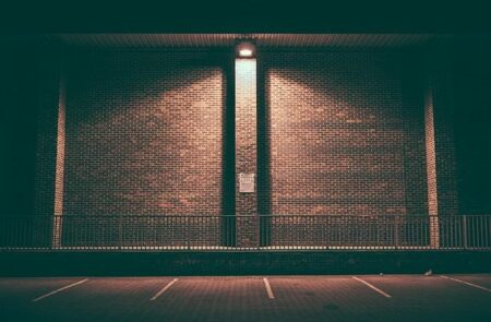 Hospital in Nouvelle-Aquitaine to make some parking spaces paid: how common is this in France? – The Connexion