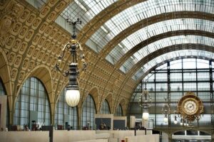 Carnet de Voyage: The Blue Ceilings of a Rainy Southwest – France Today