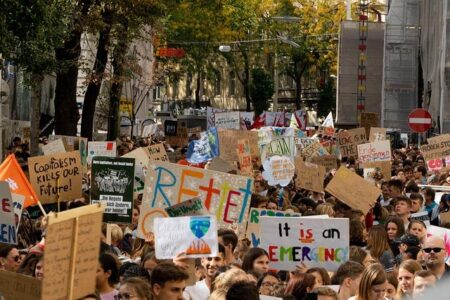 Unrest Mars Day of Protest in France, as Student Movement Turns National – The New York Times