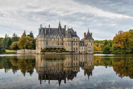 “Postpone Nonessential Travel”… Some Countries Advise Against Visiting France – 아시아경제