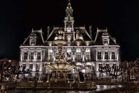 In France, protesters stormed the Lille city hall building and went on a rampage – 1News.az In France, protesters stormed the Lille city hall building and went on a rampage – 1News.az