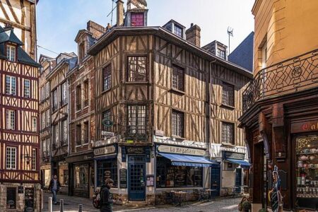 Discover the Captivating Fusion of Rouen’s Port History and Impressionist Modernity Rouen (France): Modernity reflected by the impressionists and the port’s history – AIVP